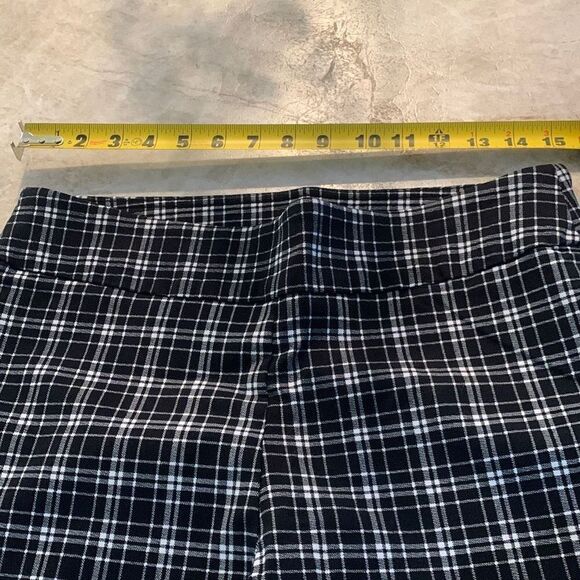 Pull On Black & White Pants - Picture 4 of 4